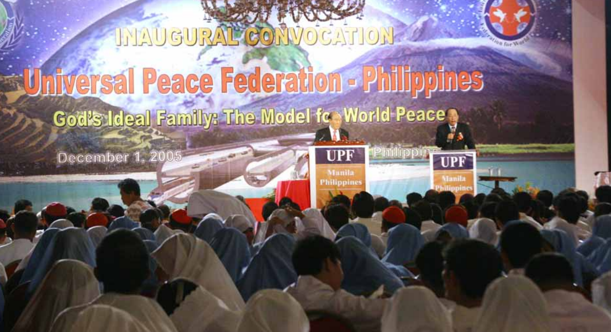 Universal Peace Federation inaugural convocation at Manila Hotel with 5,000 participants
