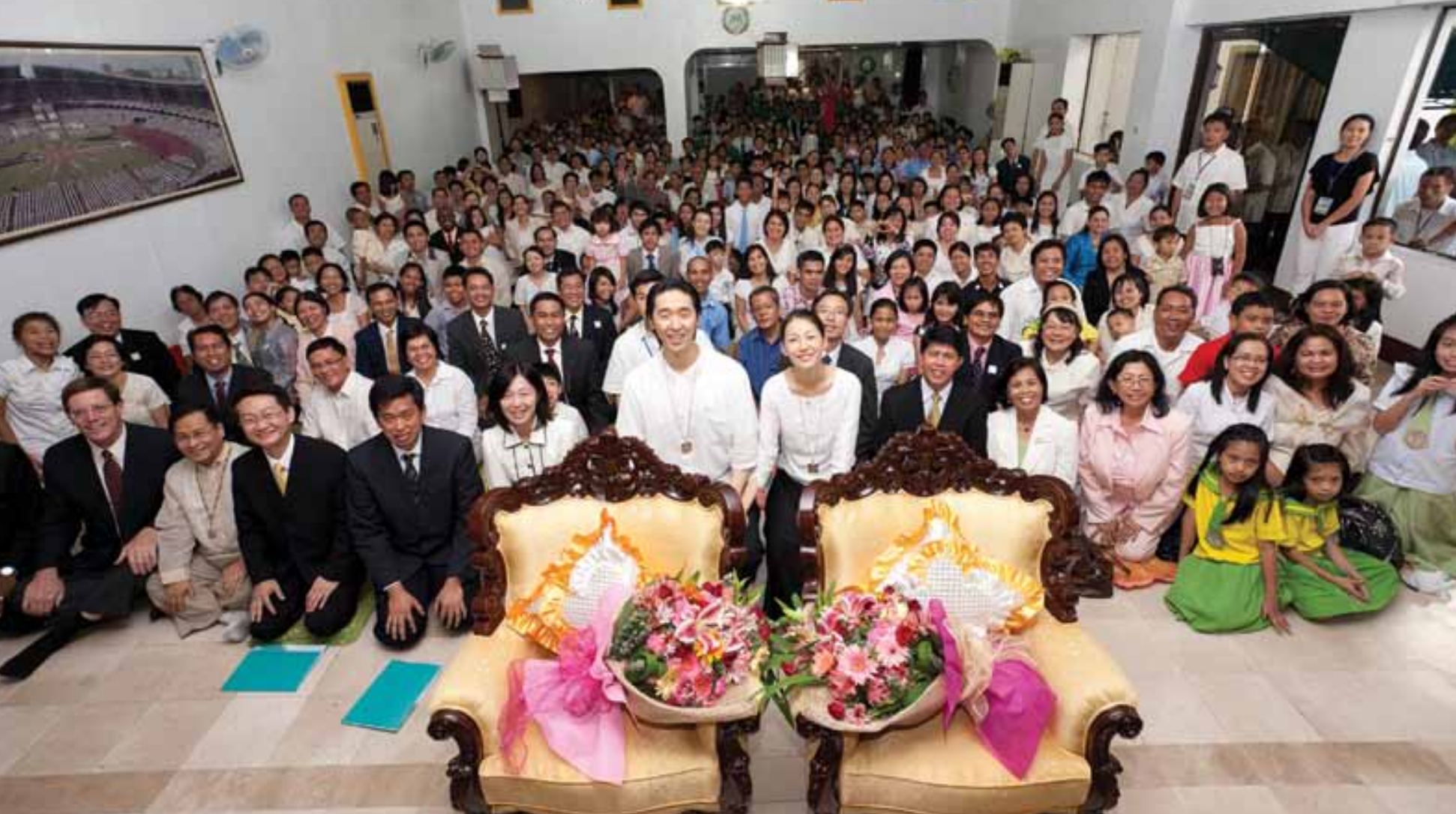4,000 members gathered at Philippine HQ for international leaders visit
